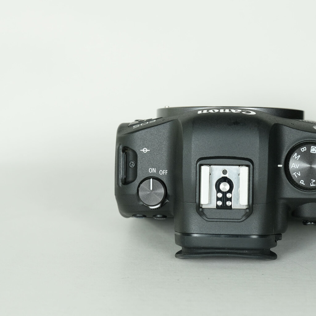 Canon EOS R6 本体　ジャンク Canon EOS R6の出品 | ONE SCENE（ワンシーン）