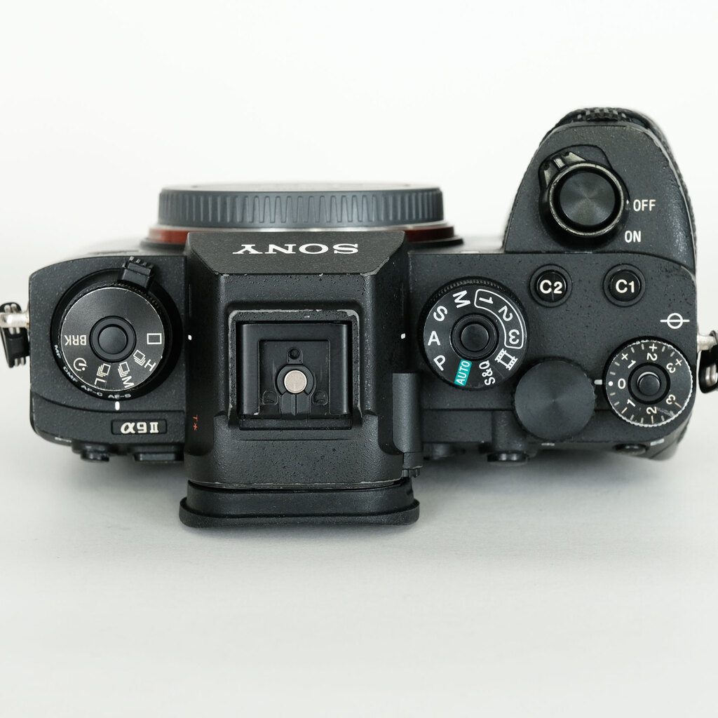 SONY α9 II(ILCE-9M2) SONY α9 II(ILCE-9M2)