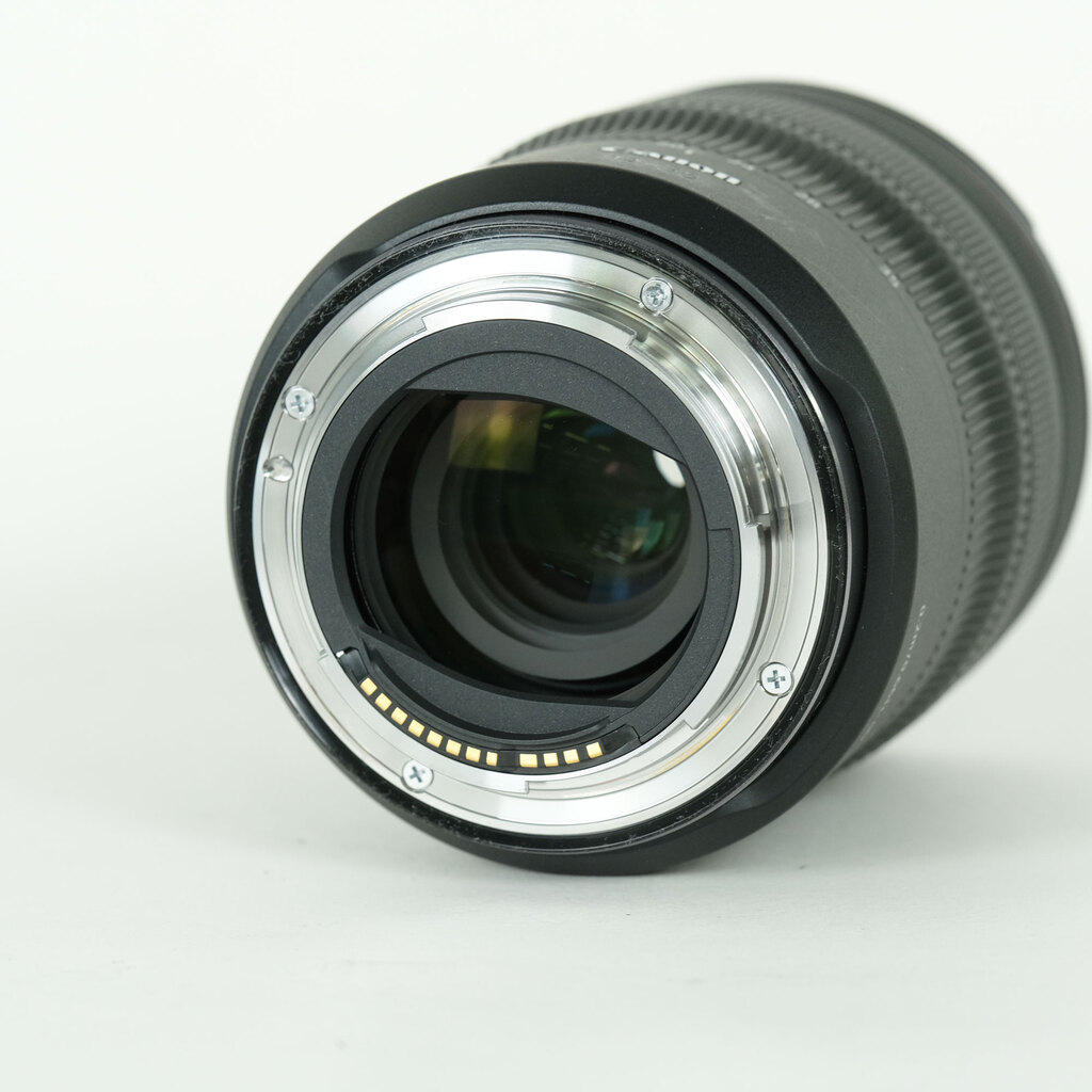 Canon RF14-35mm F4 L IS USMの出品 | ONE SCENE（ワンシーン）
