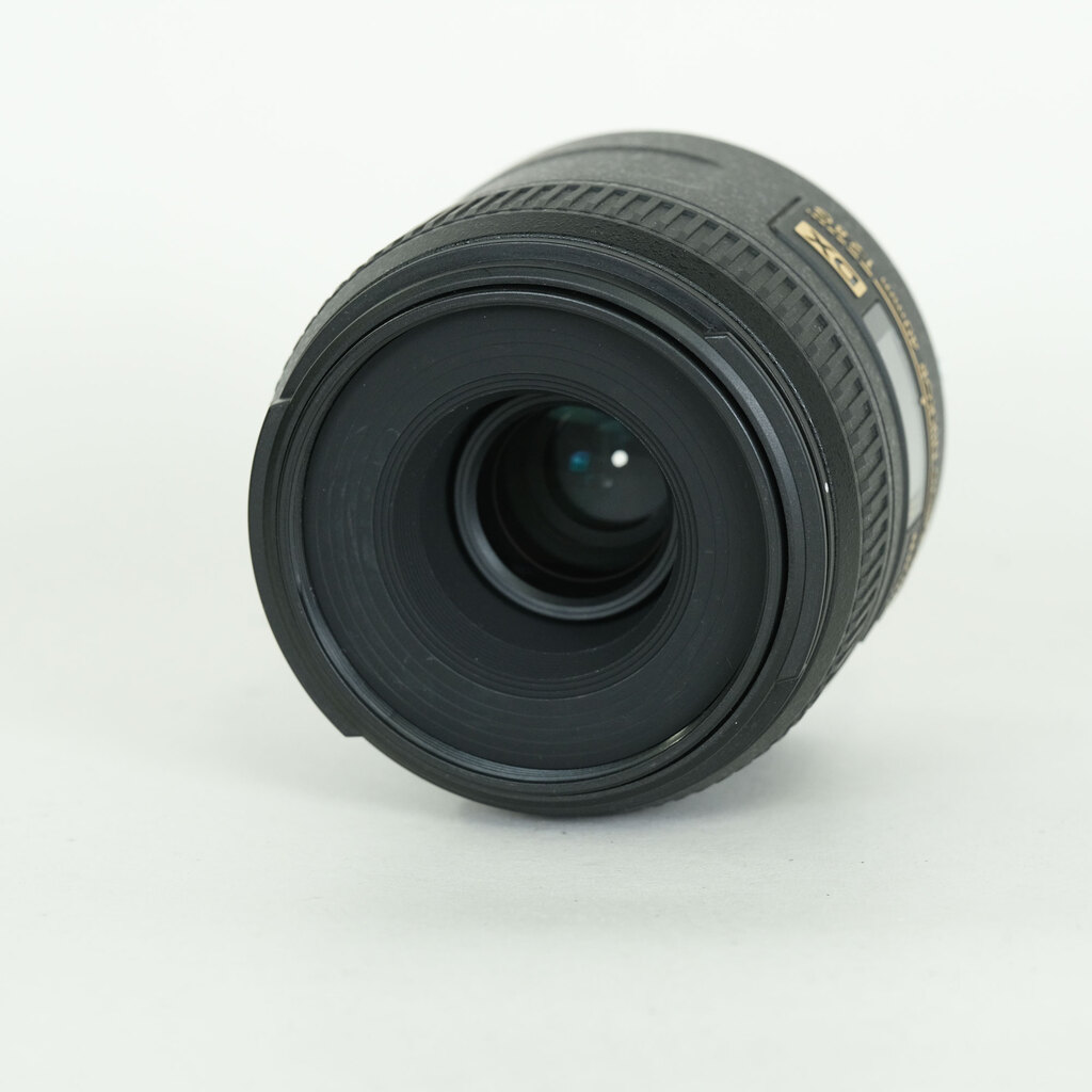 Nikon AF-S DX Micro NIKKOR 40mm f/2.8G