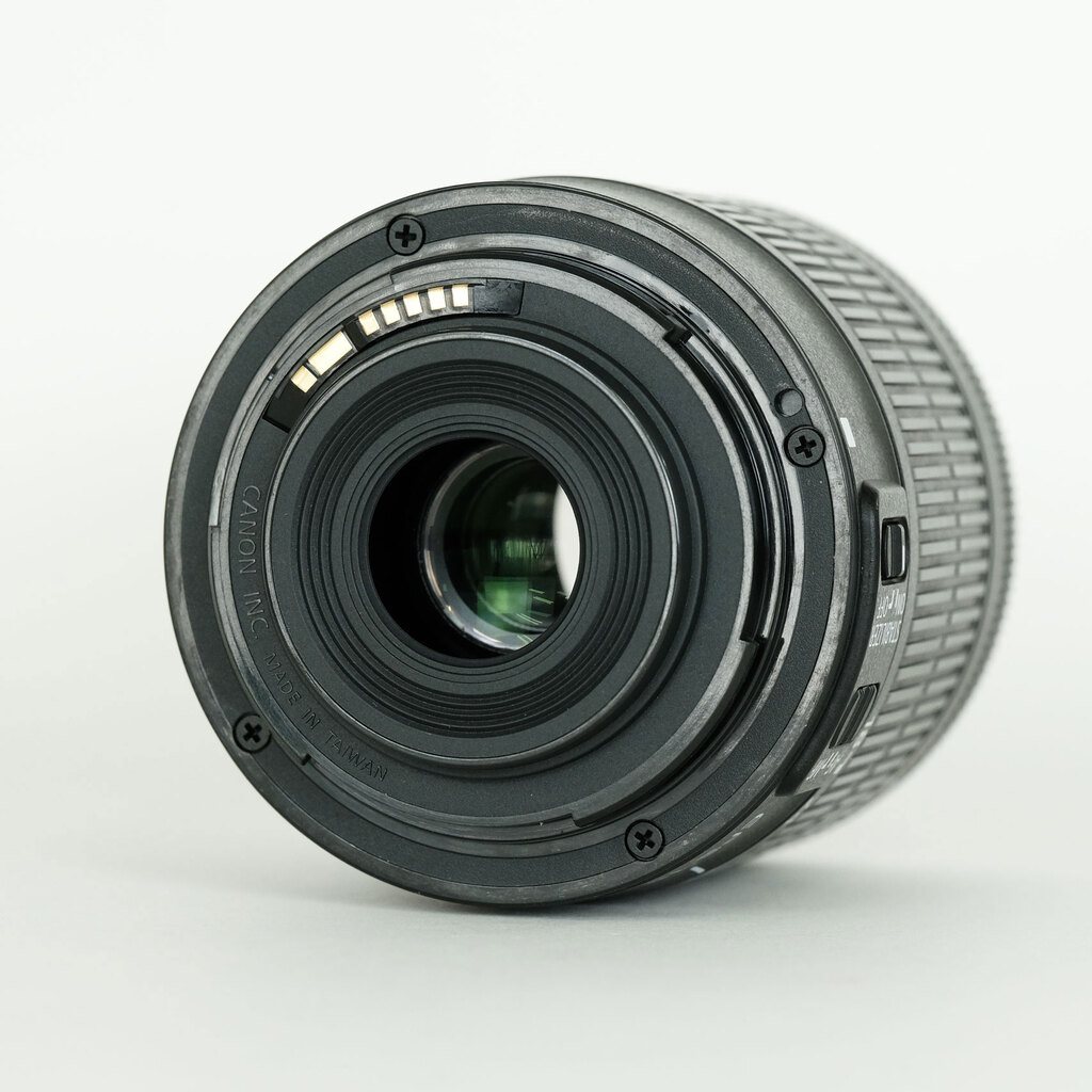 Canon EF-S18-55mm F3.5-5.6 IS STM