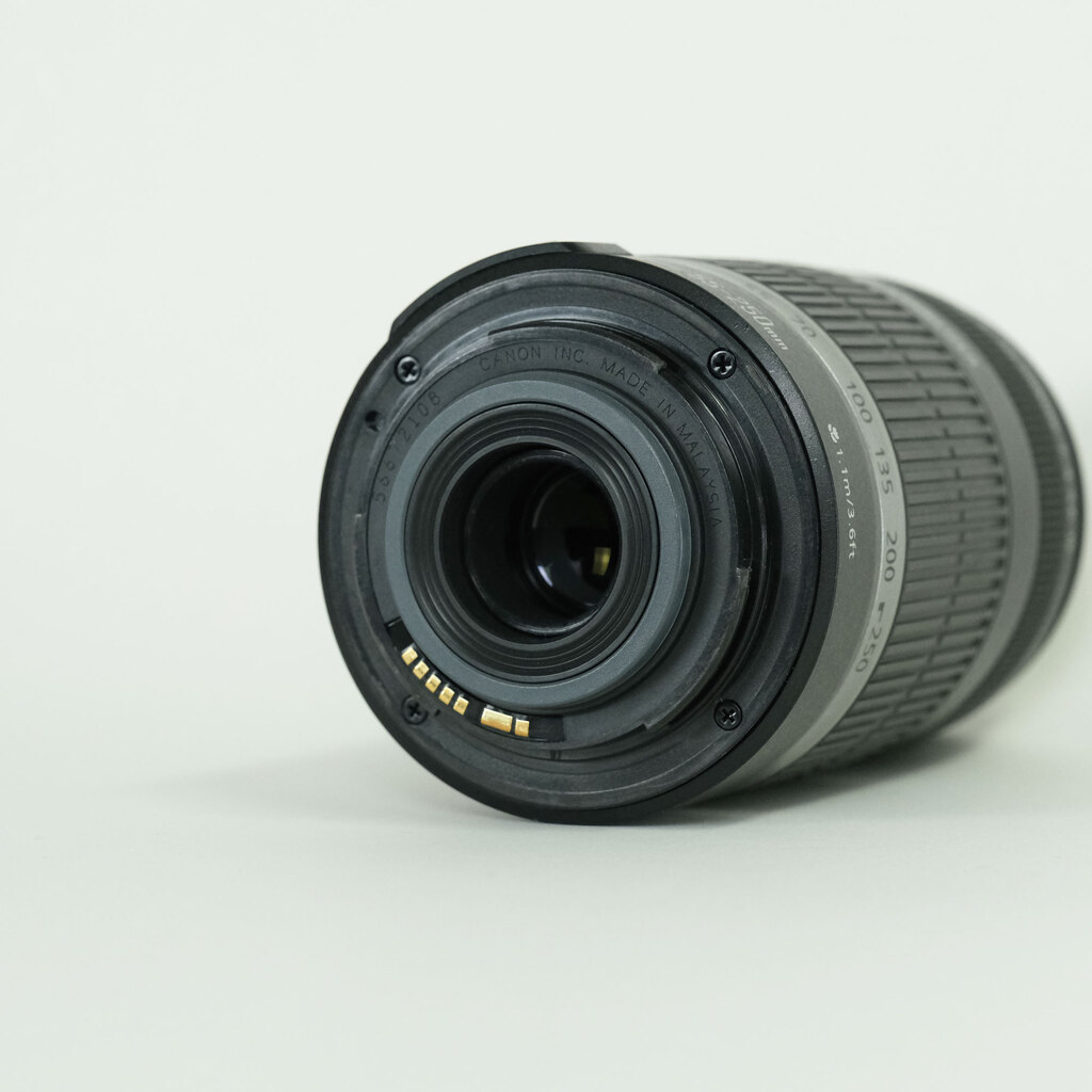 Canon EF-S55-250mm F4-5.6 IS Canon EF-S55-250mm F4-5.6 IS