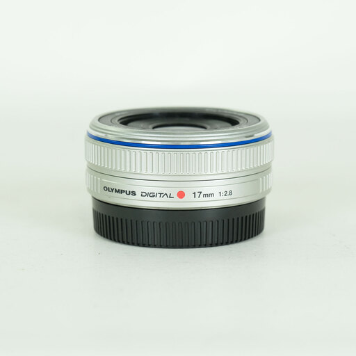 OLYMPUS M.ZUIKO DIGITAL 17mm F2.8 シルバー