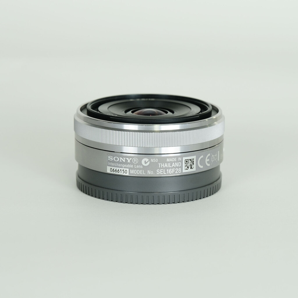 SONY E 16mm F2.8 SEL16F28