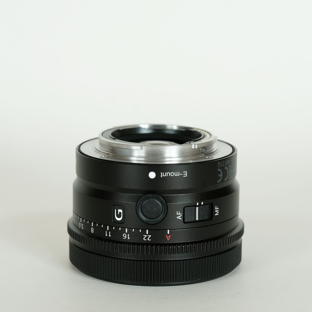 SONY FE 40mm F2.5 G SEL40F25Gの出品 | ONE SCENE（ワンシーン）