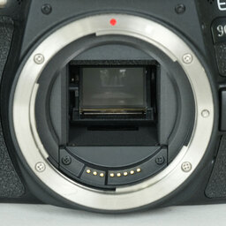 Canon EOS 9000D