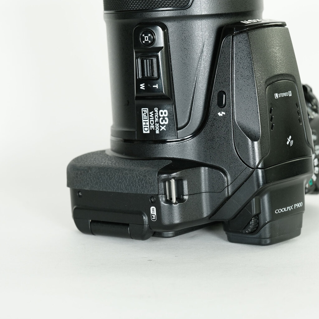 Nikon COOLPIX P900