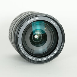 Canon EF-S18-200mm F3.5-5.6 IS