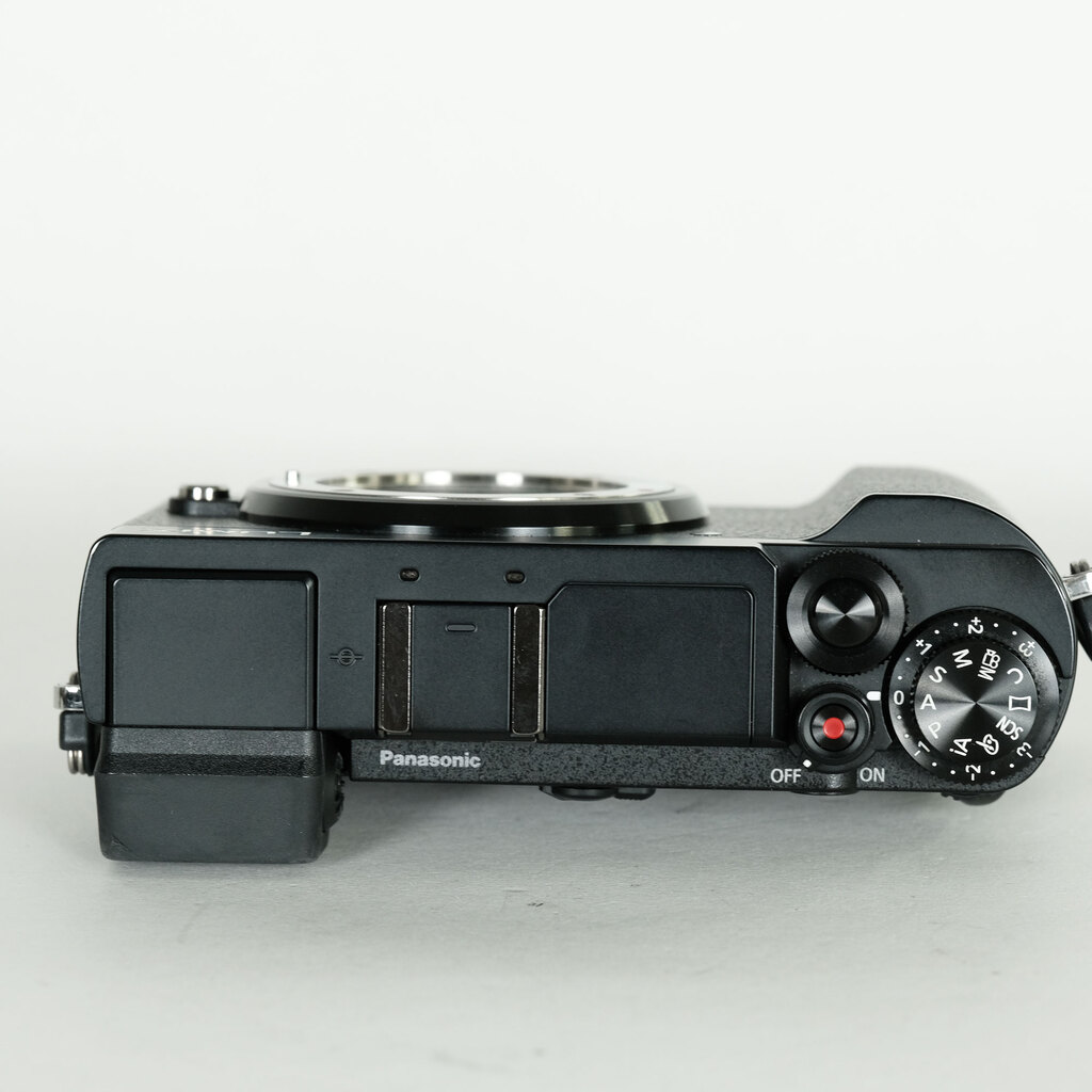 Panasonic LUMIX DC-GX7MK3 ブラック