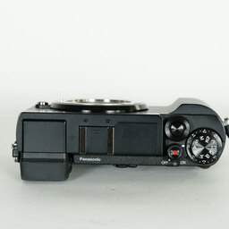 Panasonic LUMIX DC-GX7MK3 ブラック