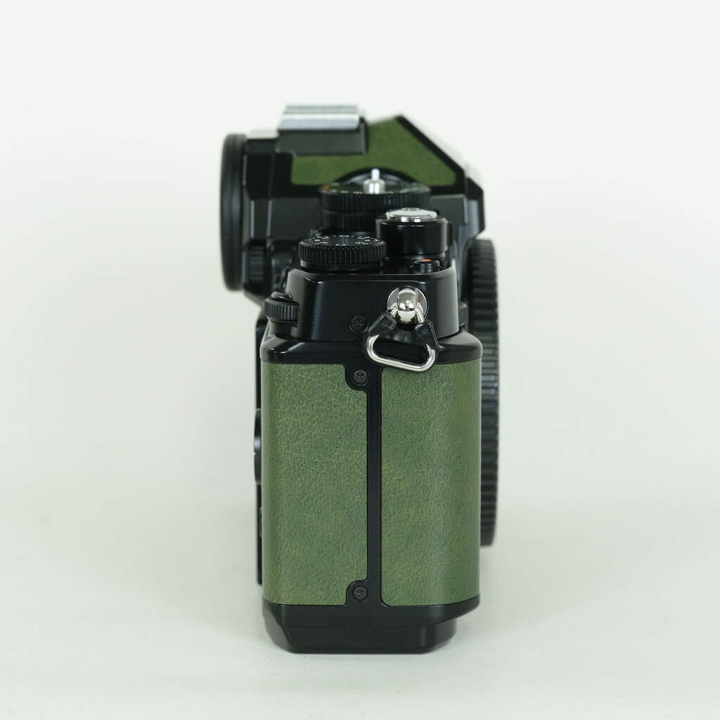 Nikon Z f プレミアムエクステリア張替済み