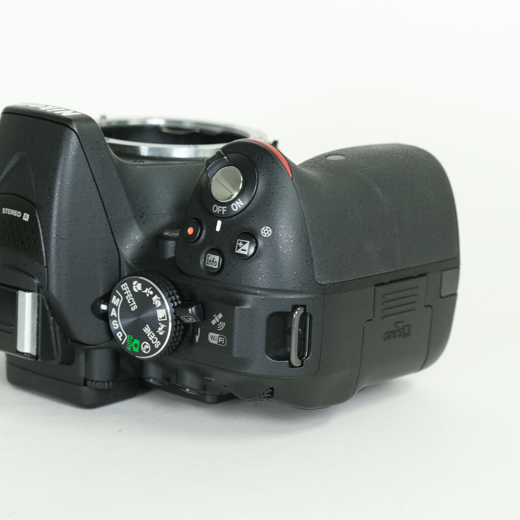Nikon D5300