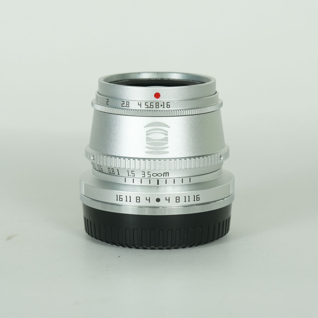 銘匠光学 TTArtisan 35mm F1.4 C (フジフイルムX用) シルバー