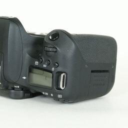 Canon EOS 9000D Canon EOS 9000D