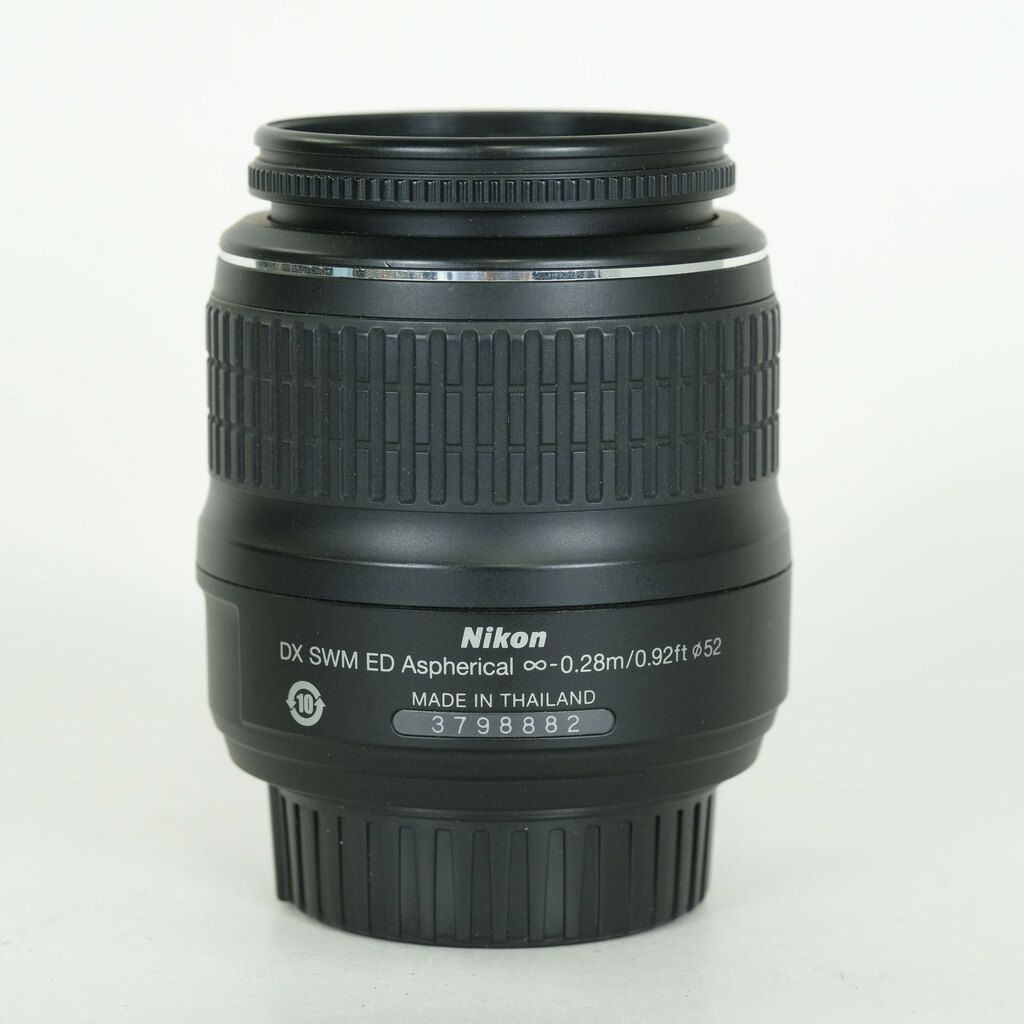 Nikon AF-S DX Zoom-Nikkor 18-55mm F3.5-5.6G ED II ブラック Nikon AF-S DX Zoom-Nikkor 18-55mm F3.5-5.6G ED II ブラック