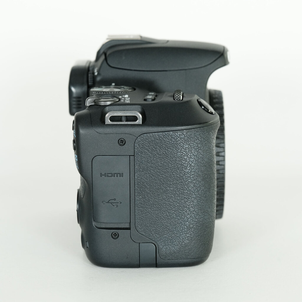 Canon EOS Kiss X9 Canon EOS Kiss X9