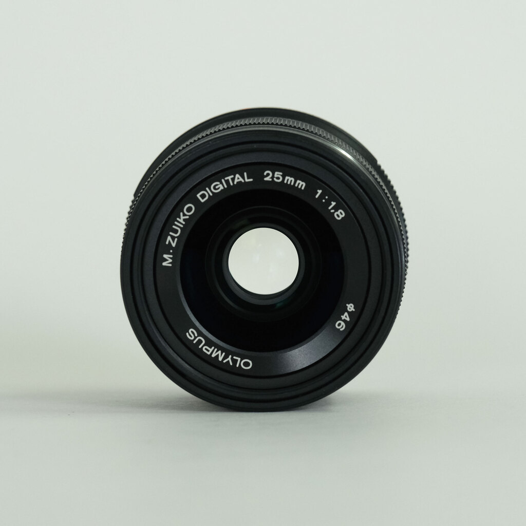 OLYMPUS M.ZUIKO DIGITAL 25mm F1.8 OLYMPUS M.ZUIKO DIGITAL 25mm F1.8