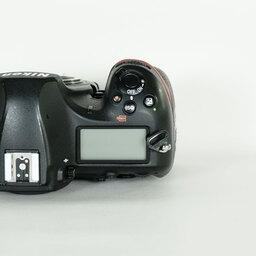 Nikon D850