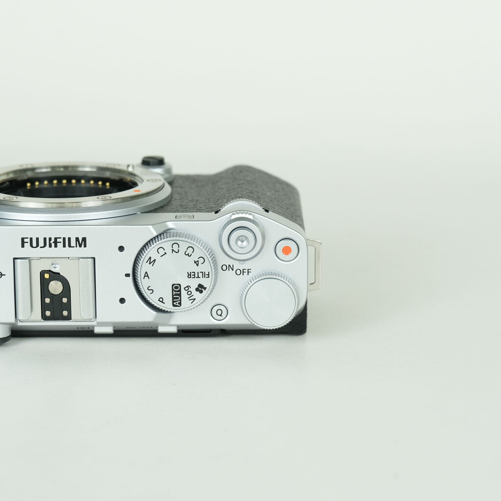 FUJIFILM X-M5 FUJIFILM X-M5
