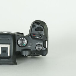 Canon EOS R7 Canon EOS R7