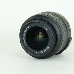 Nikon AF-S DX NIKKOR 18-55mm F3.5-5.6 G VR
