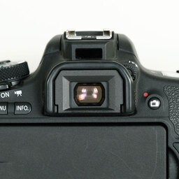 Canon EOS 8000D Canon EOS 8000D