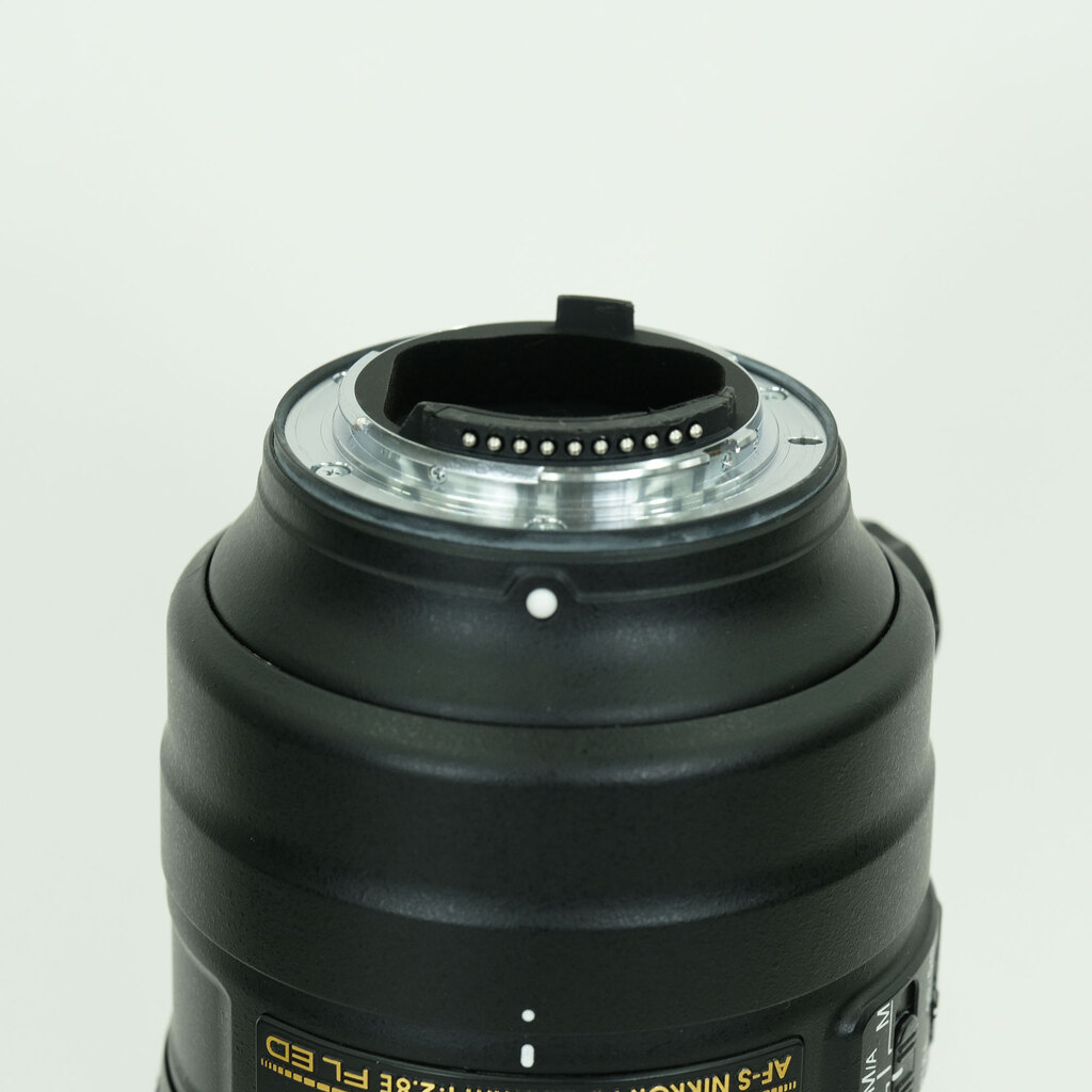 Nikon AF-S NIKKOR 70-200mm f/2.8E FL ED VR Nikon AF-S NIKKOR 70-200mm f/2.8E FL ED VR