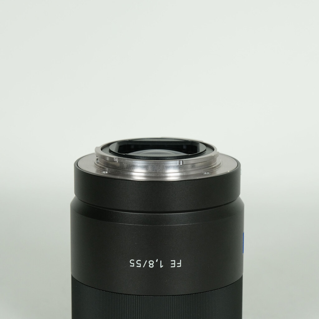 SONY Sonnar T* FE 55mm F1.8 ZA SEL55F18Z SONY Sonnar T* FE 55mm F1.8 ZA SEL55F18Z