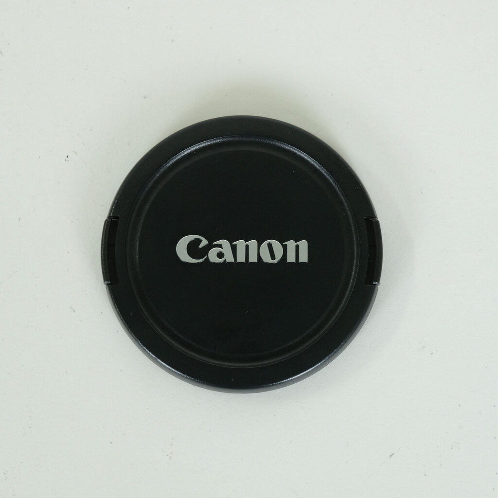 Canon EF-S18-200mm F3.5-5.6 IS Canon EF-S18-200mm F3.5-5.6 IS