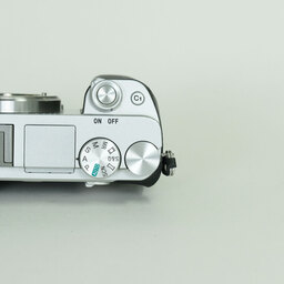 SONY α6400（ILCE-6400）