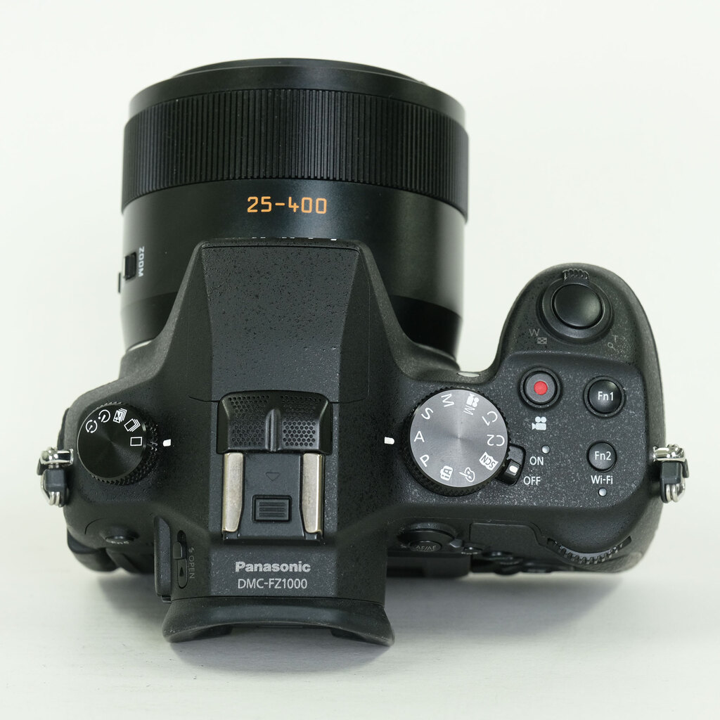 Panasonic LUMIX DMC-FZ1000
