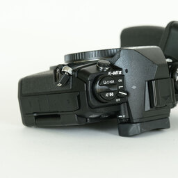 OLYMPUS OM-D E-M1 Mark II