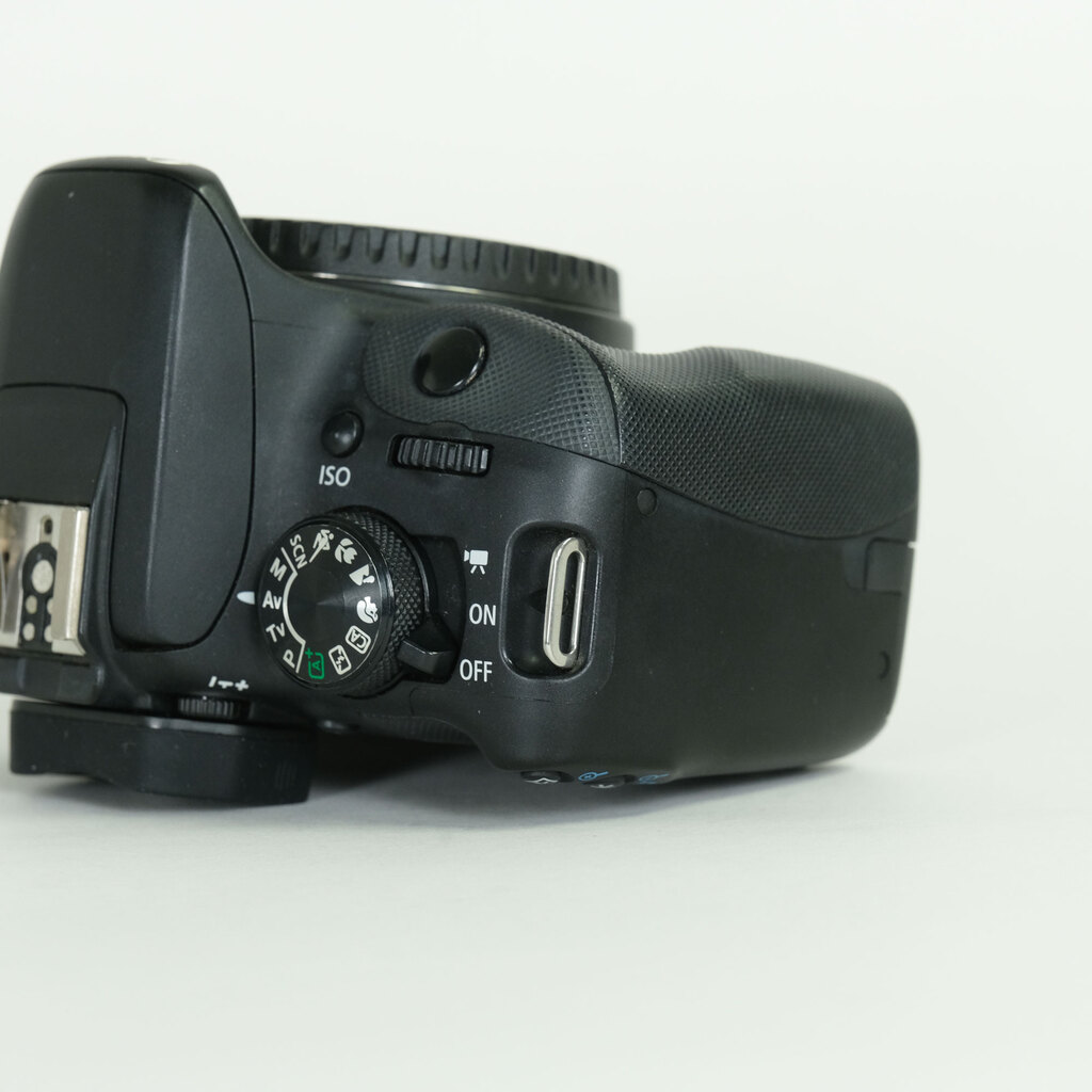 Canon EOS Kiss X7 Canon EOS Kiss X7