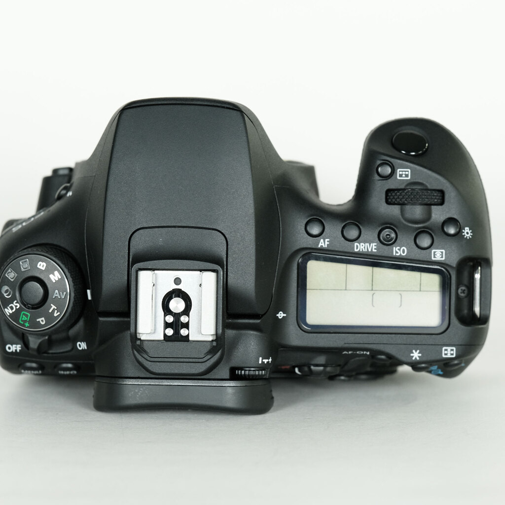Canon EOS 90D
