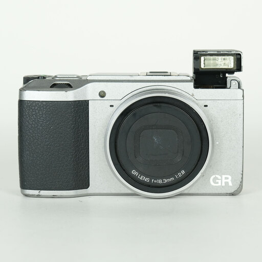 RICOH GR II Silver Edition