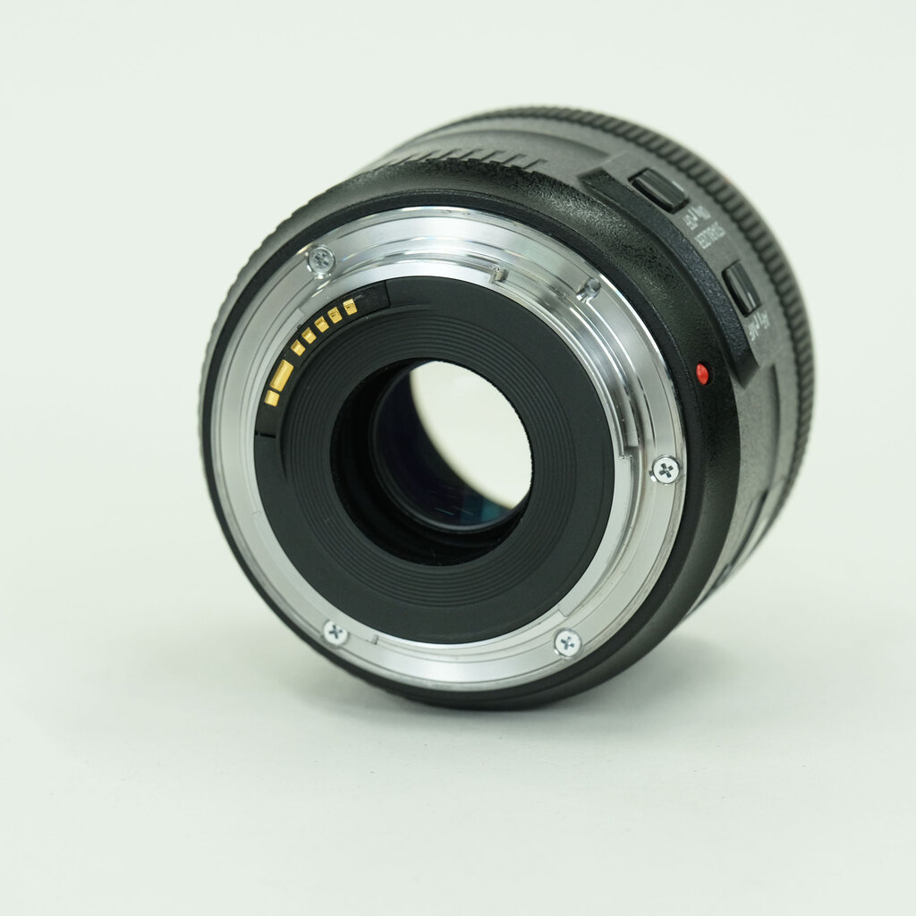 Canon EF35mm F2 IS USM Canon EF35mm F2 IS USM