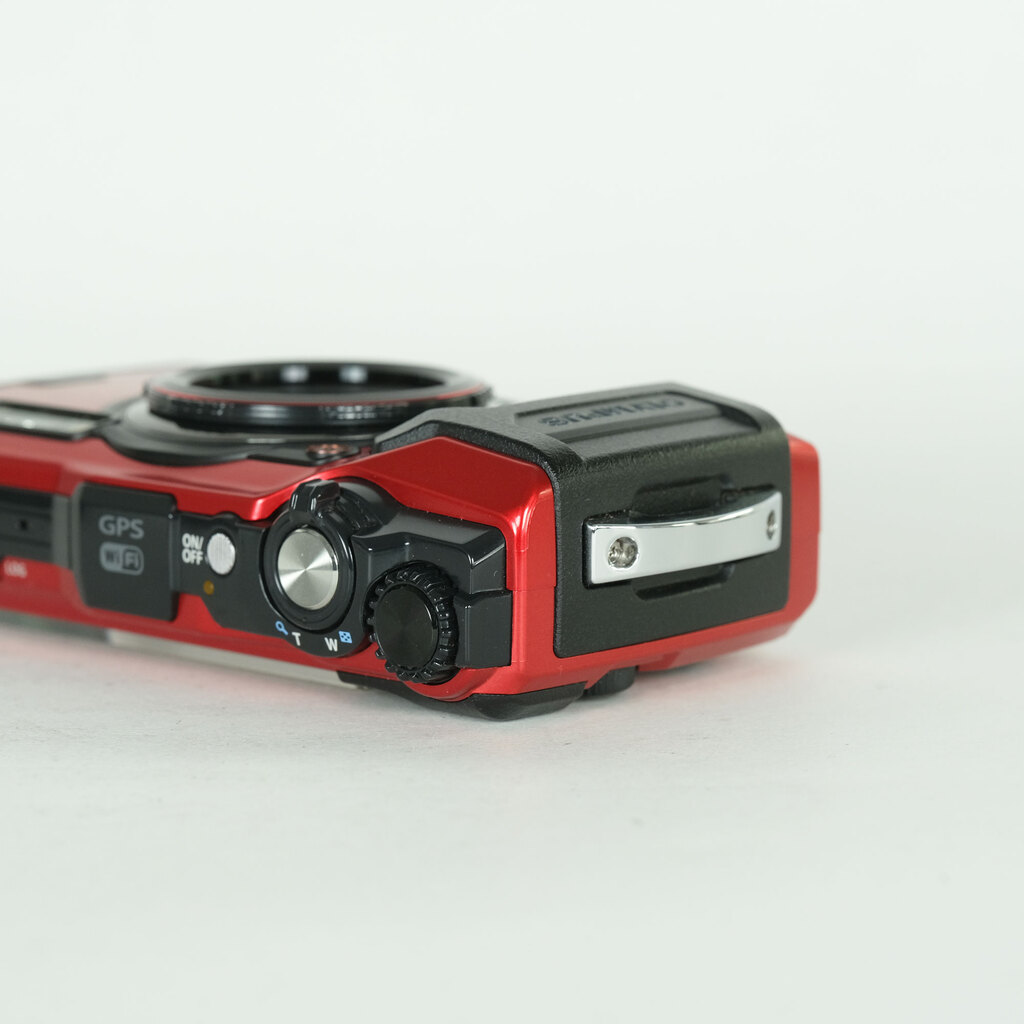 OLYMPUS Tough TG-6 レッド