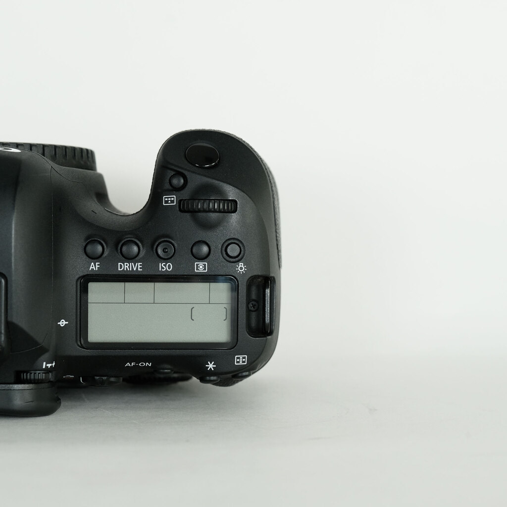 Canon EOS 6D Mark II