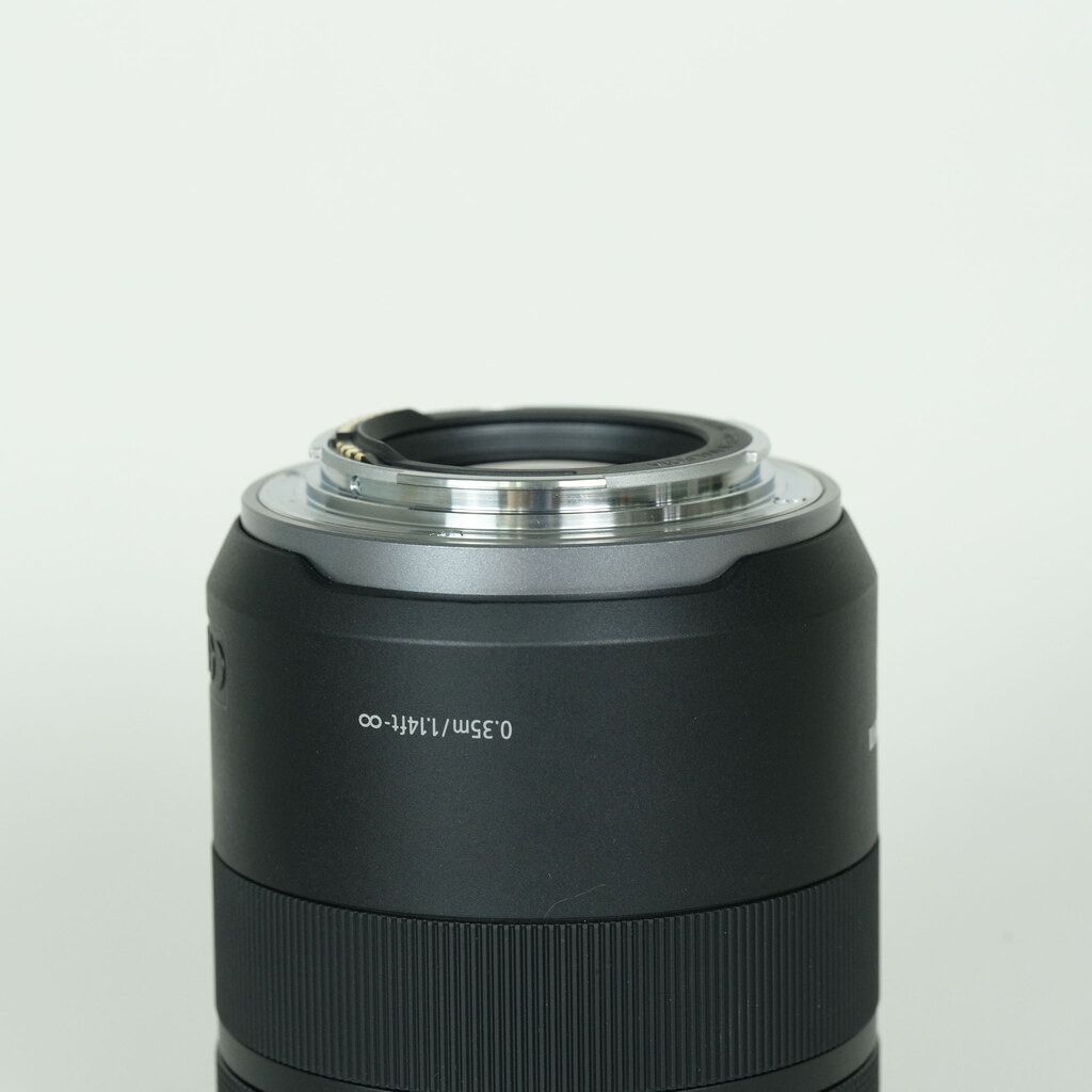 Canon RF85mm F2 MACRO IS STMの出品 | ONE SCENE（ワンシーン）