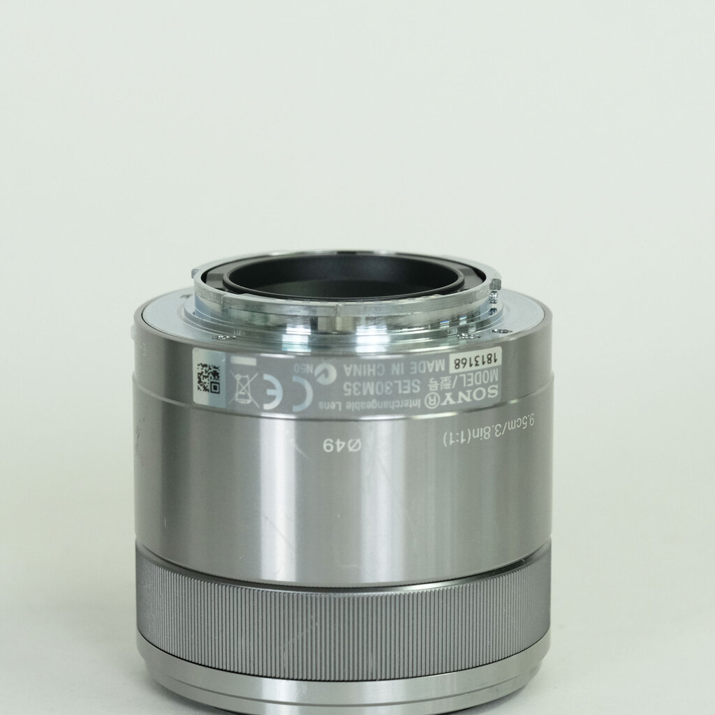 SONY E 30mm F3.5 Macro SEL30M35