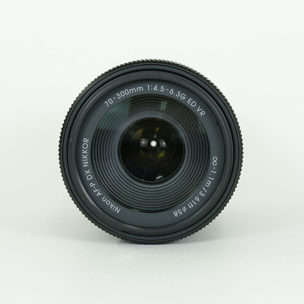 Nikon AF-P DX NIKKOR 70-300mm f/4.5-6.3G ED VR Nikon AF-P DX NIKKOR 70-300mm f/4.5-6.3G ED VR