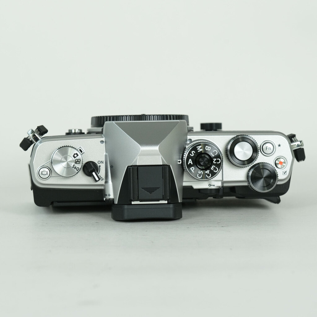 OM SYSTEM OM-3