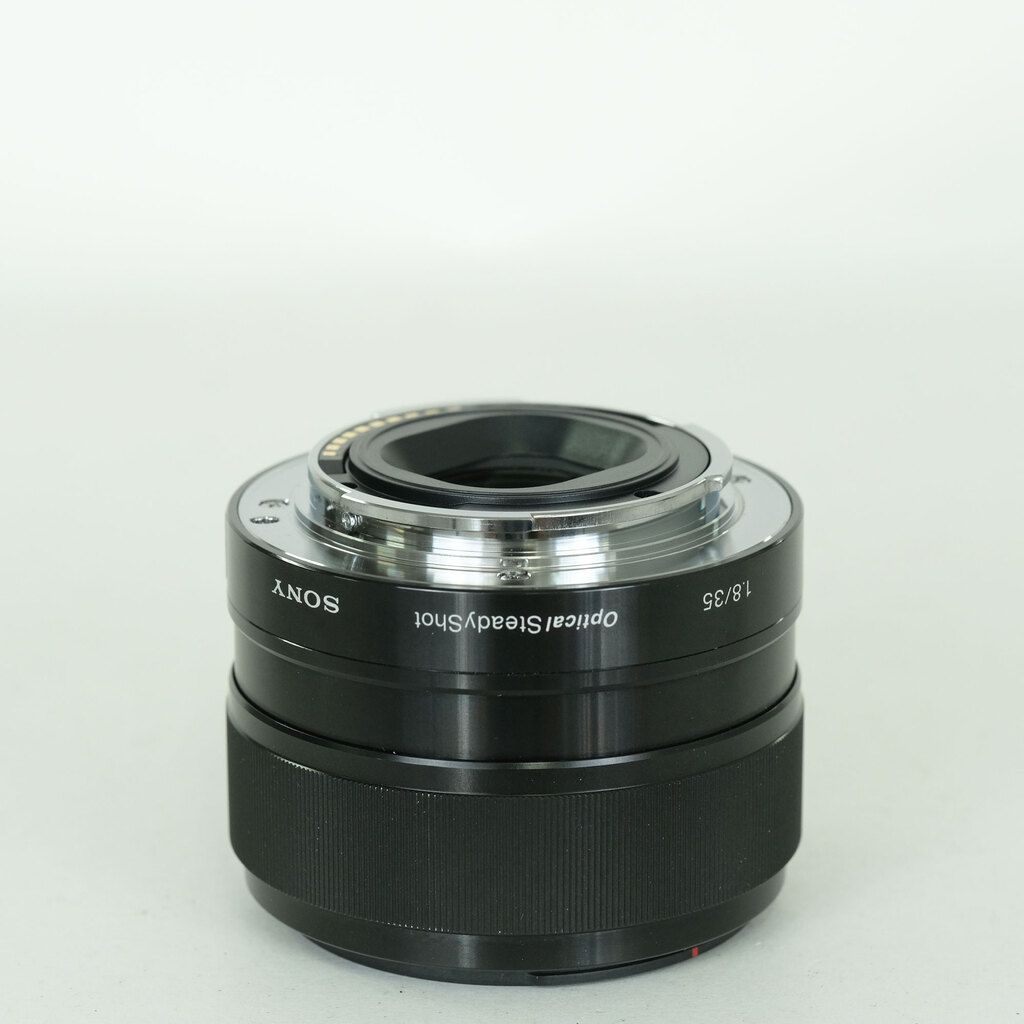 SONY E 35mm F1.8 OSS SEL35F18