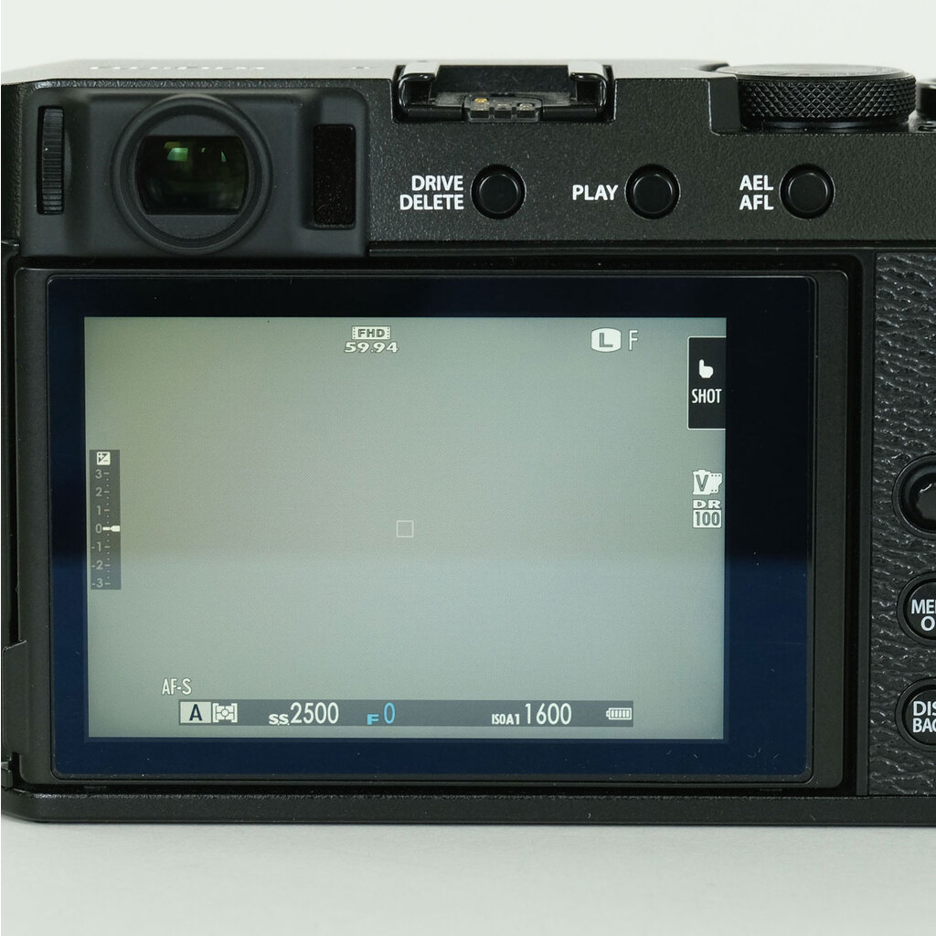 FUJIFILM X-E4
