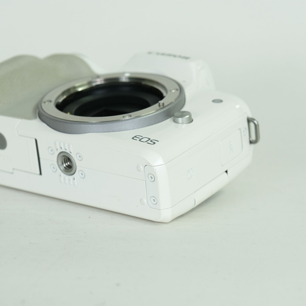 Canon EOS Kiss M