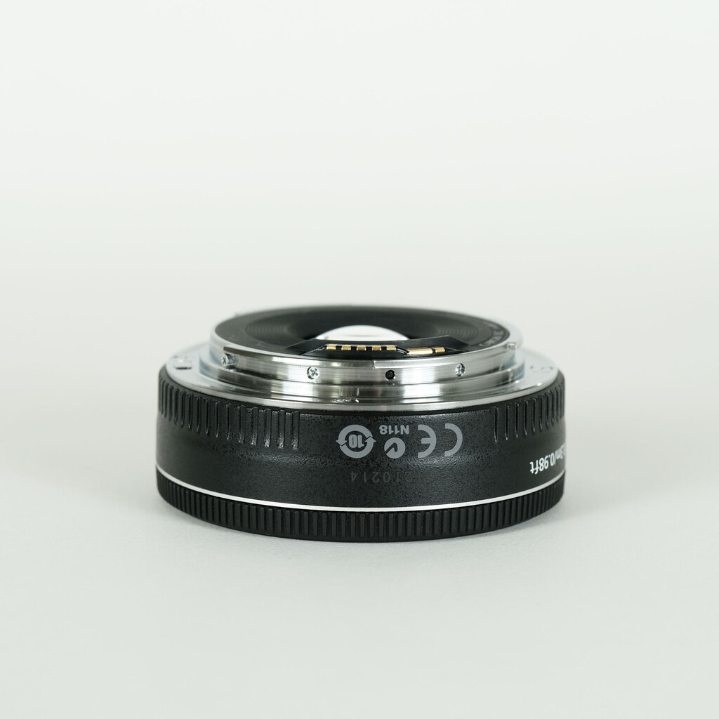 Canon EF40mm F2.8 STM Canon EF40mm F2.8 STM