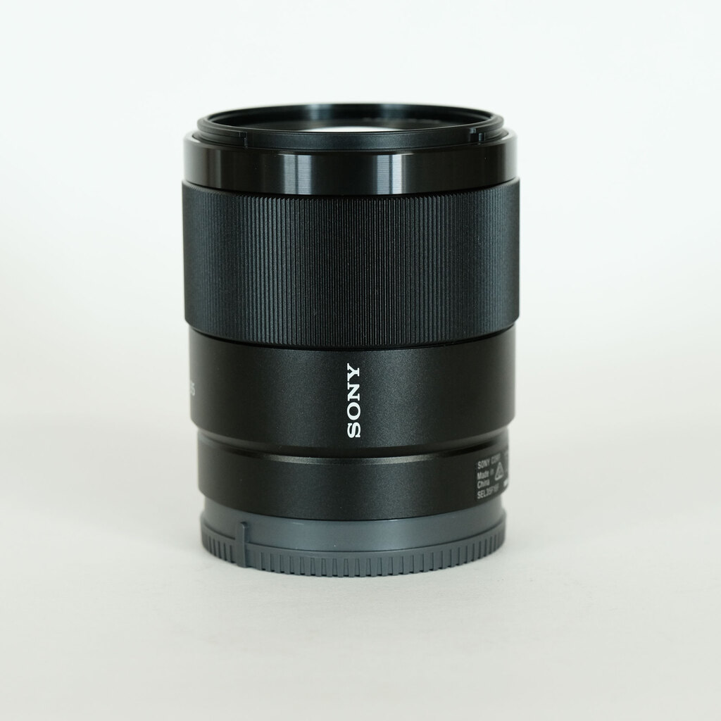 SONY FE 35mm F1.8 SEL35F18F SONY FE 35mm F1.8 SEL35F18F