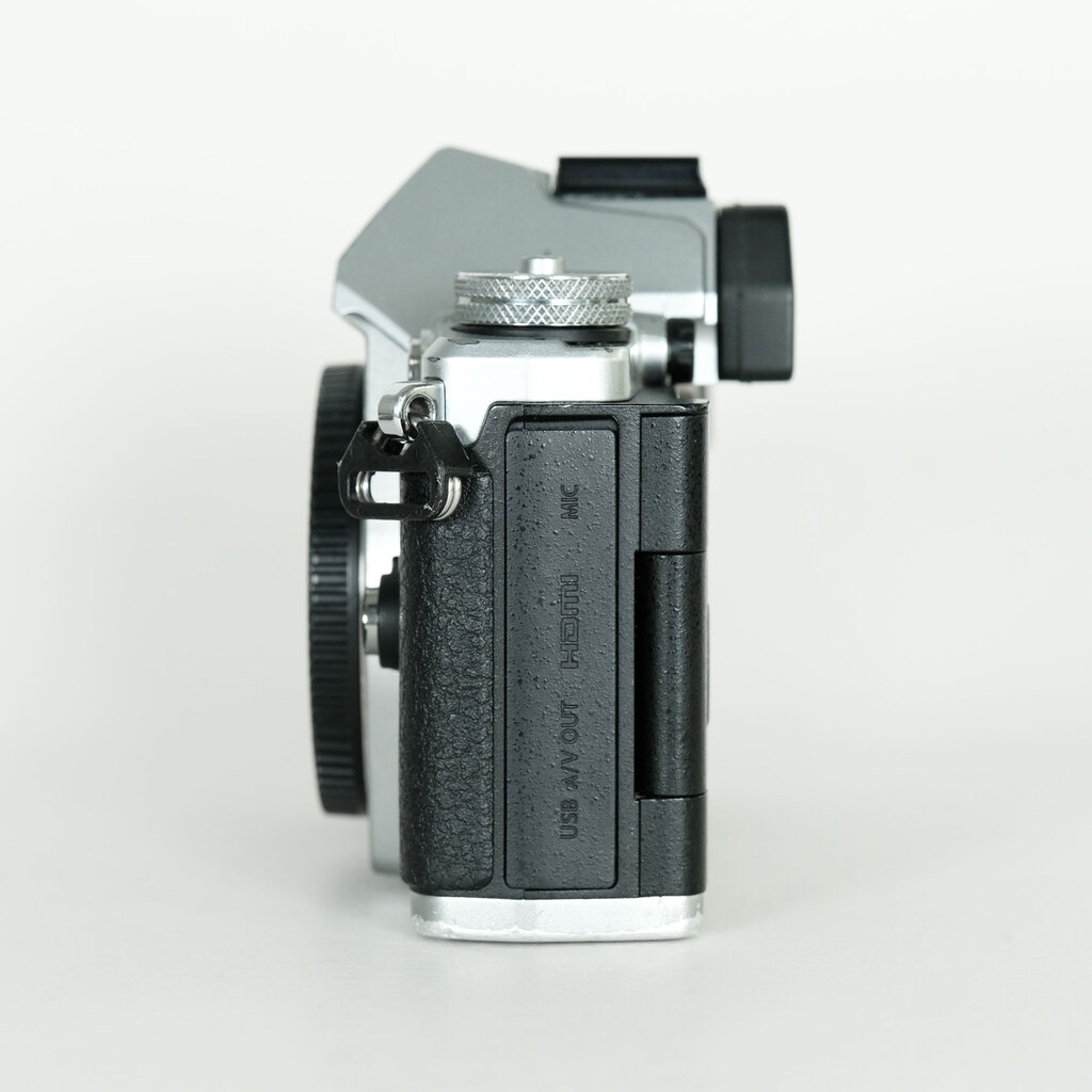 OLYMPUS OM-D E-M5 Mark II