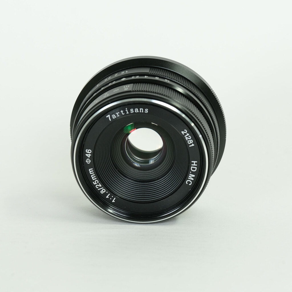 七工匠 7artisans 25mm F1.8 (フジフイルムX用) ブラック
