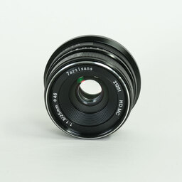 七工匠 7artisans 25mm F1.8 (フジフイルムX用) ブラック